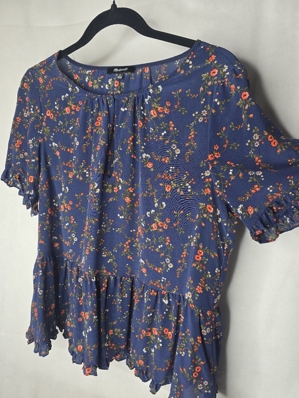 Madewell Silk Stanza Ruffle Hem Top Navy Blue Floral Keyhole Peplum Blouse M
